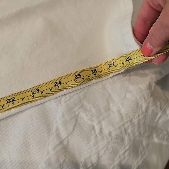 DRIFTWOOD Cream Slight Bootcut Kelly Jeans with Floral Embroidery, Size 6 - Picture 9 of 9